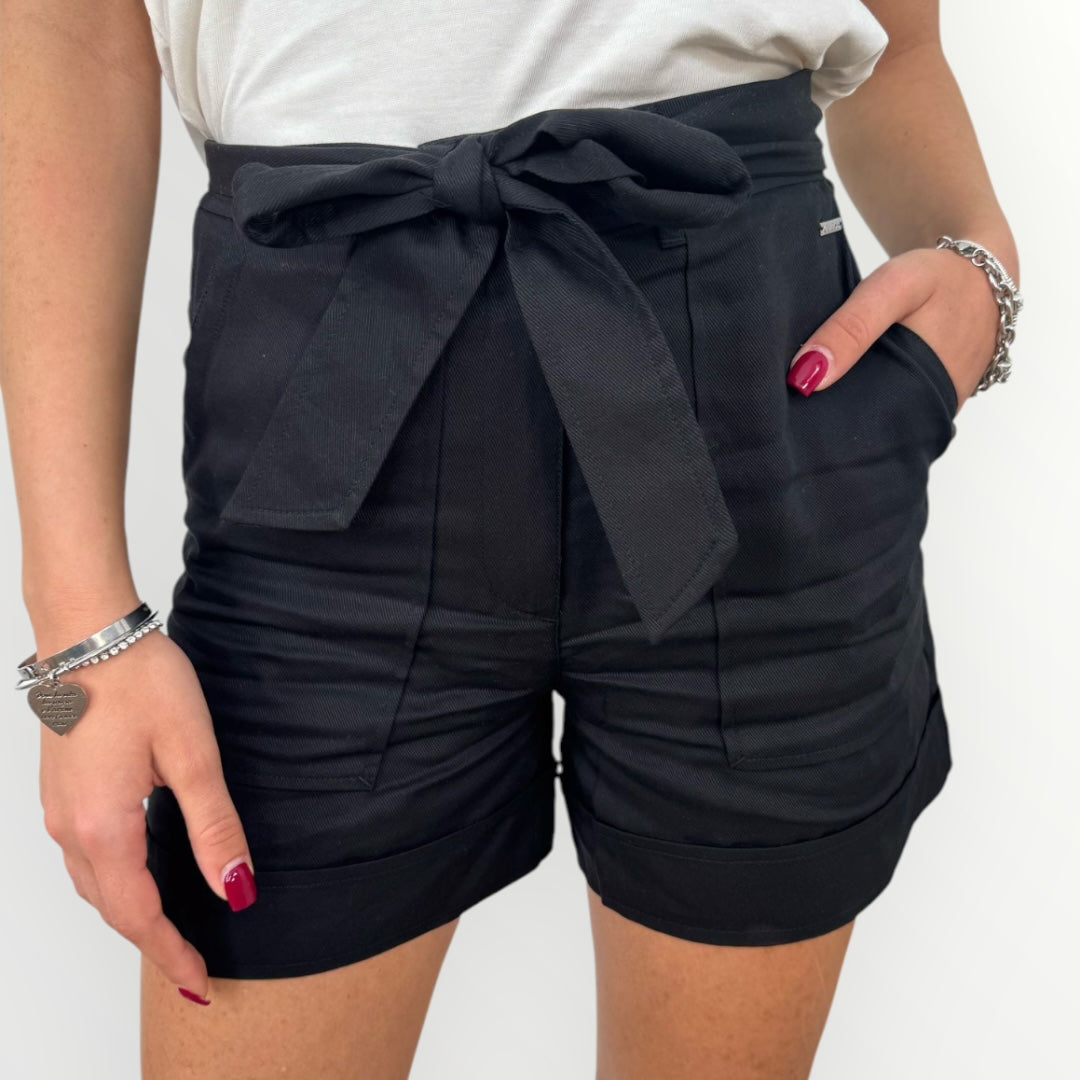 GUESS - SHORT CON FUSCIACCA