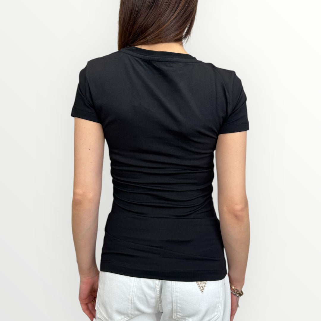 GUESS - T-SHIRT CON SCOLLO A V
