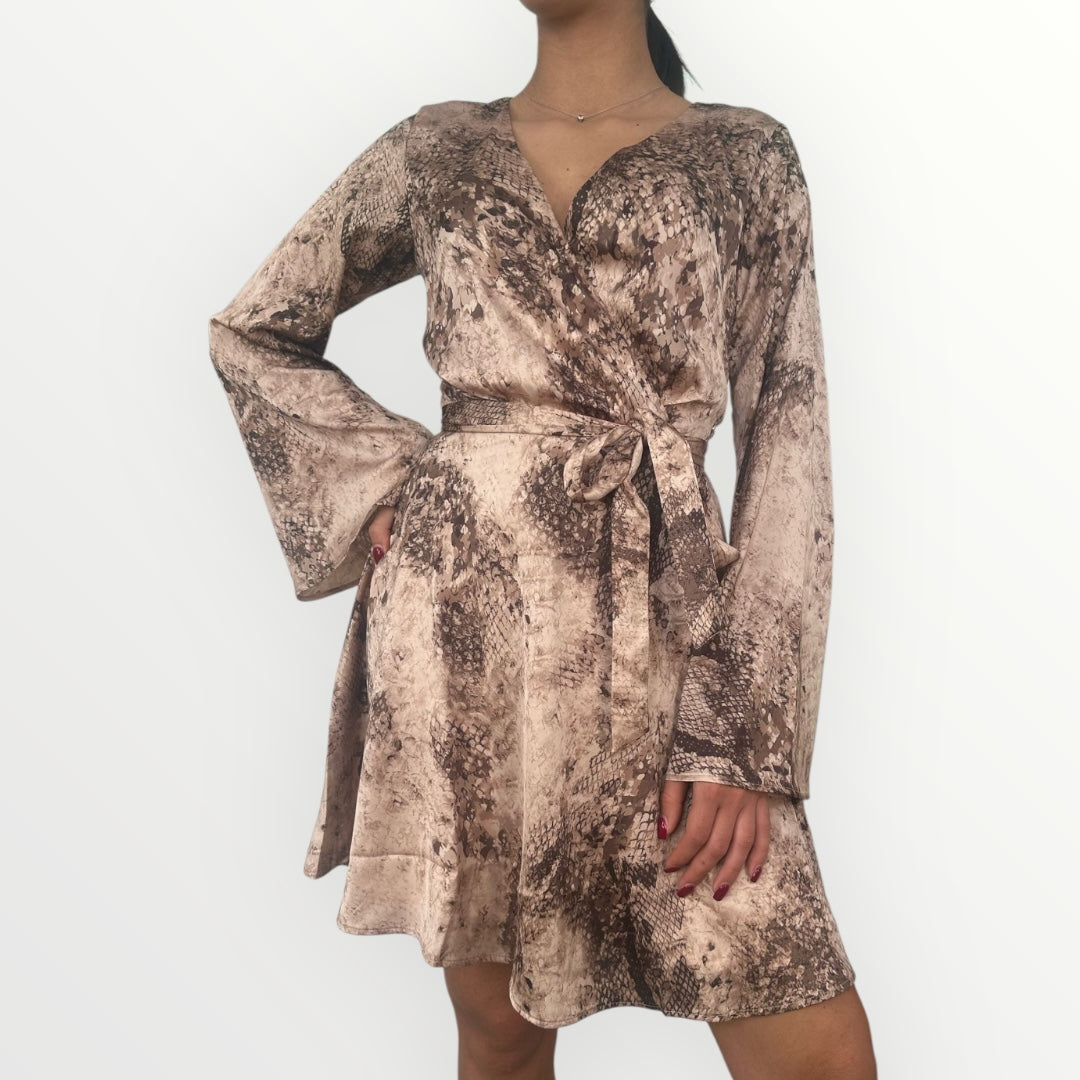 GUESS - ABITO CORTO SVASATO