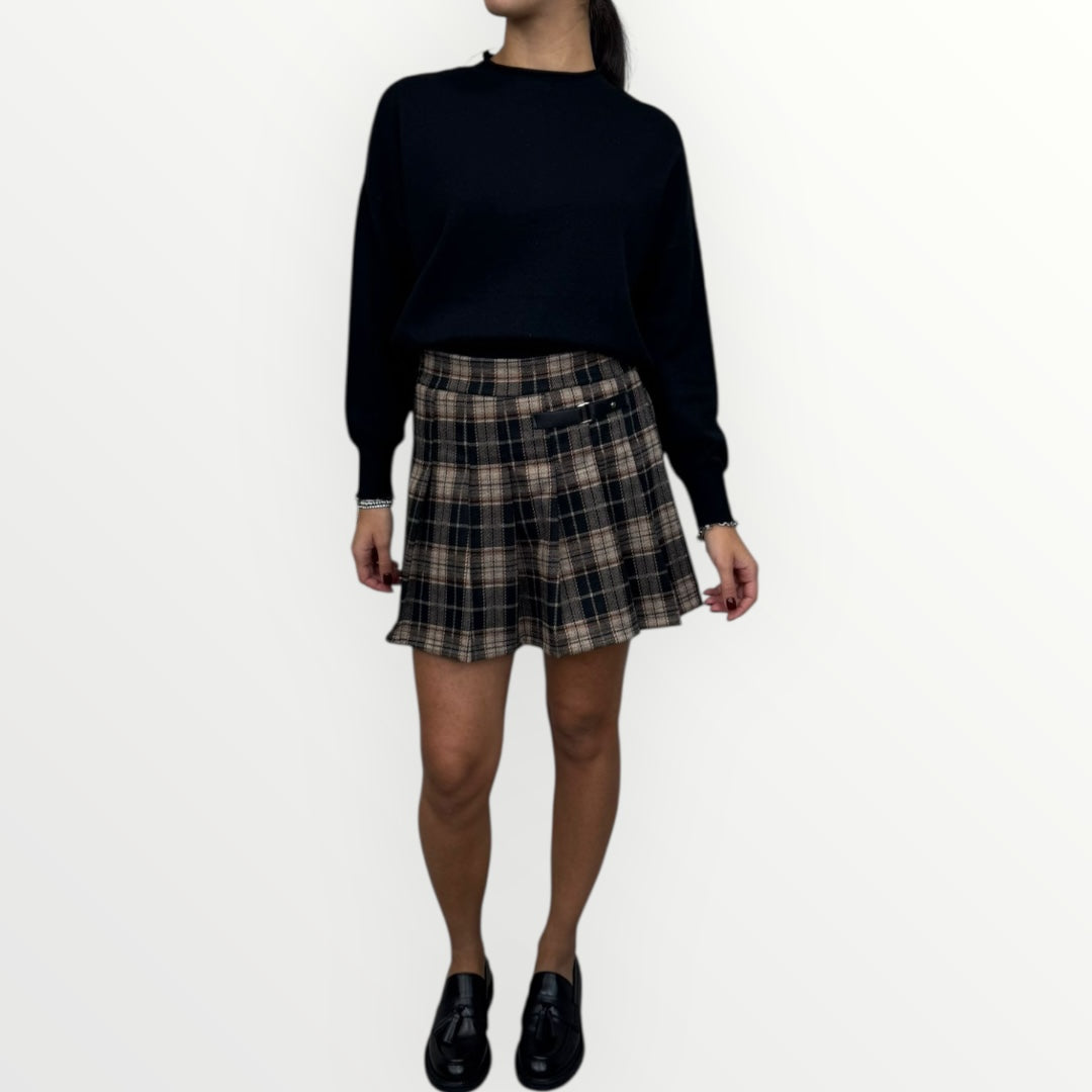 LOFT.73 - SHORT ELISA