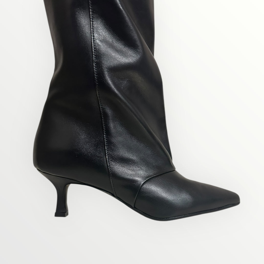 DIVINE FOLLIE - STIVALE CON GAMBALE ARRICCIATO